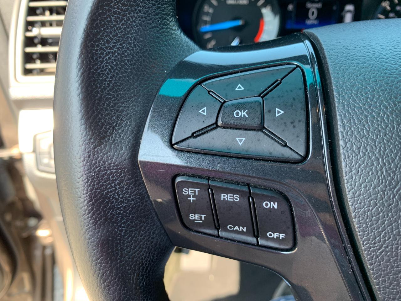 Ford Explorer XLT 4WD 2016