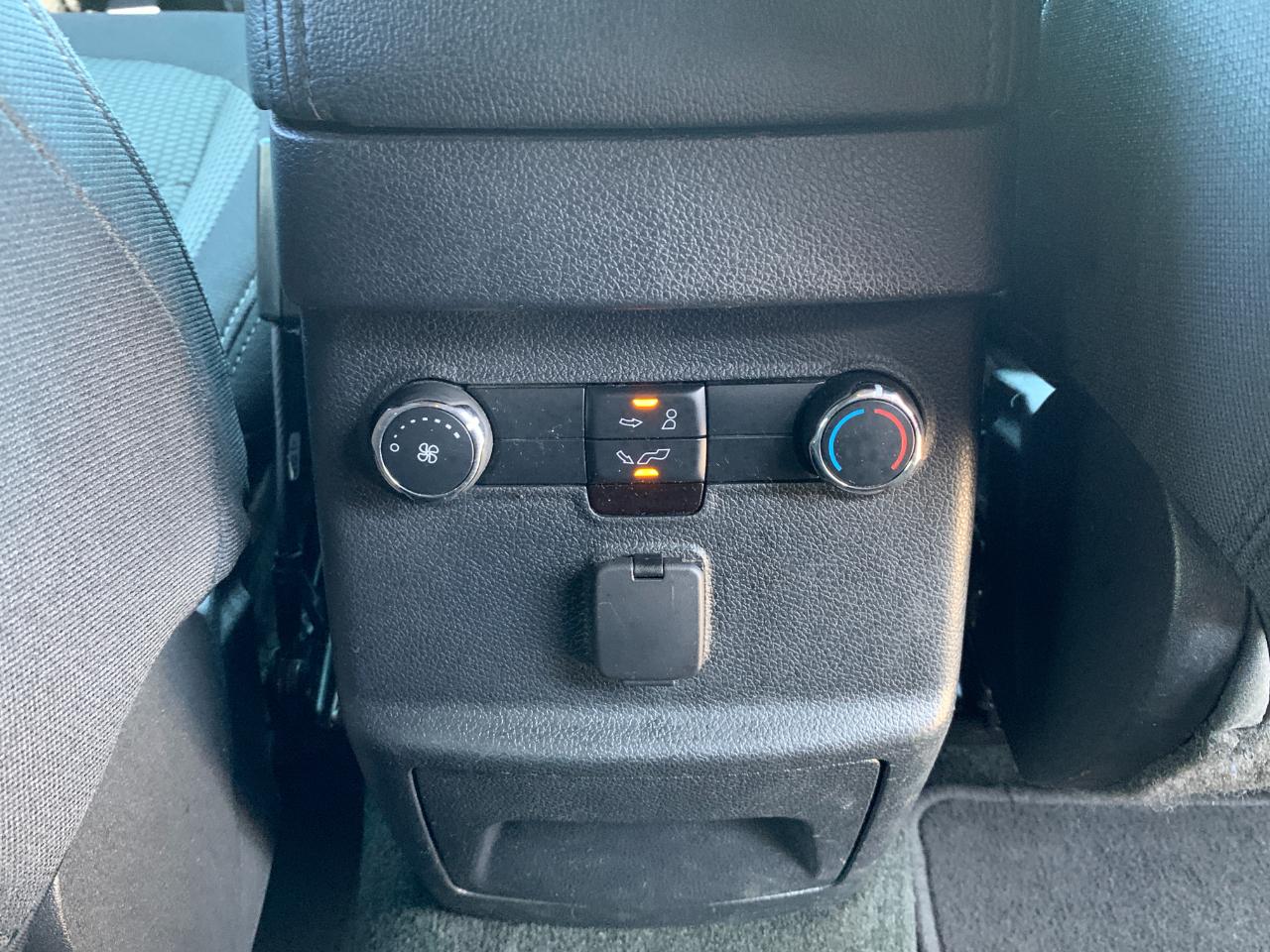 Ford Explorer XLT 4WD 2016