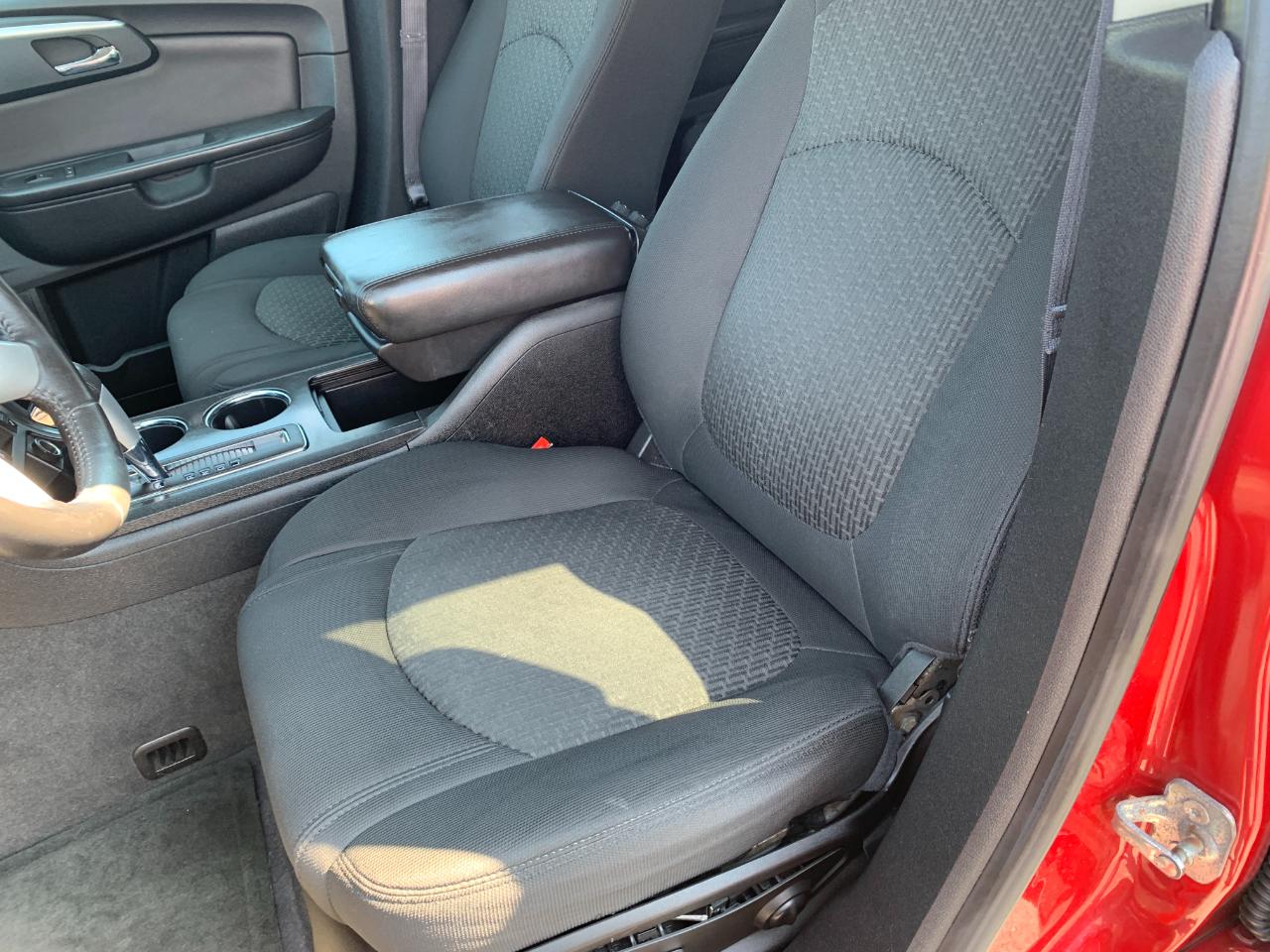 Chevrolet Traverse LT FWD 2012