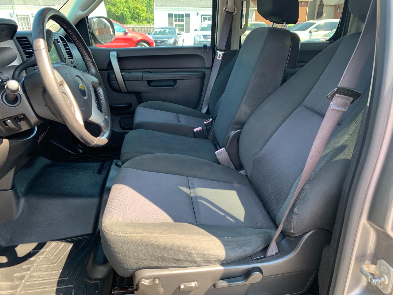 Chevrolet Silverado 1500 LT Crew Cab 4WD 2013