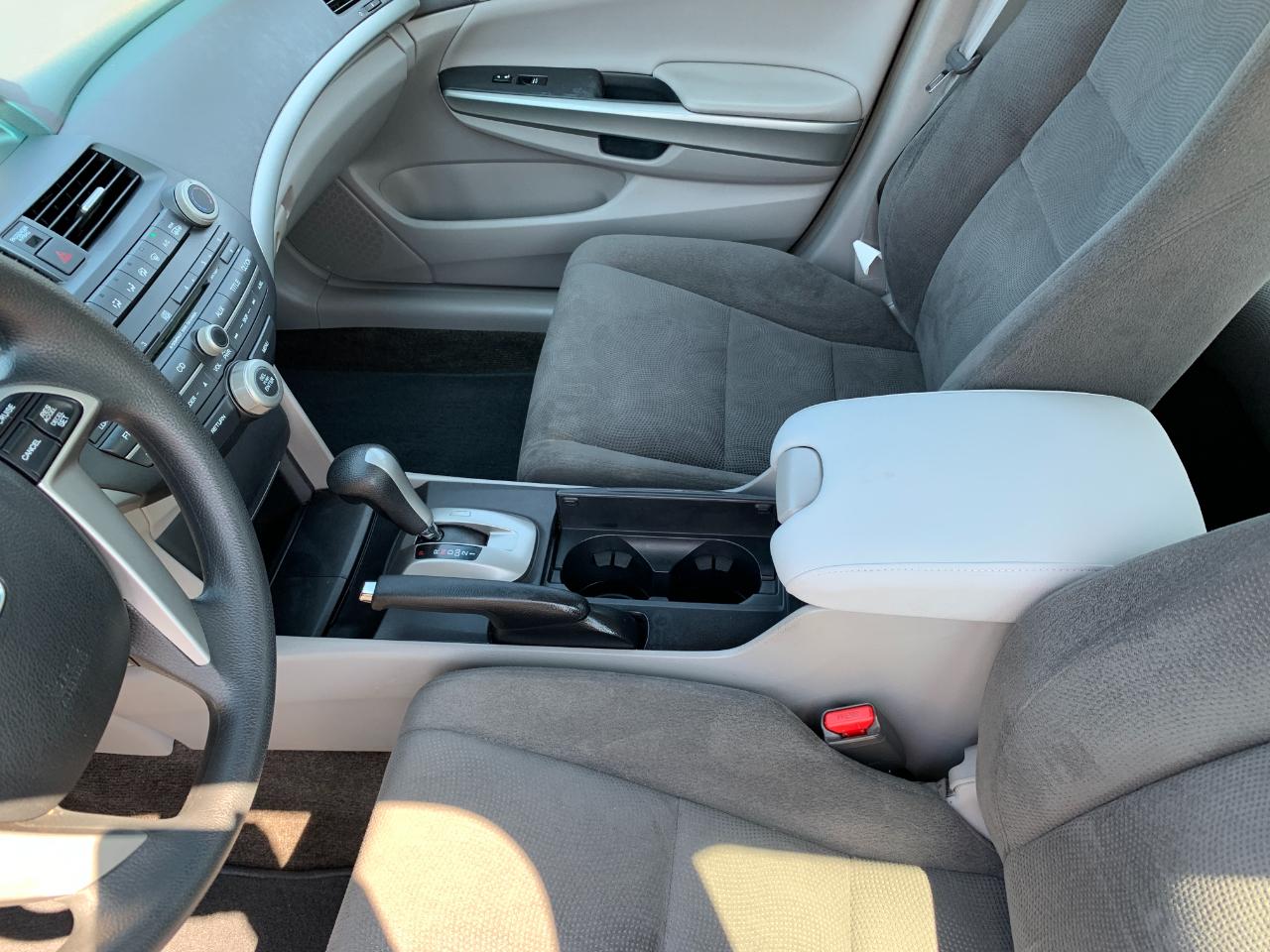 Honda Accord EX Sedan AT 2009