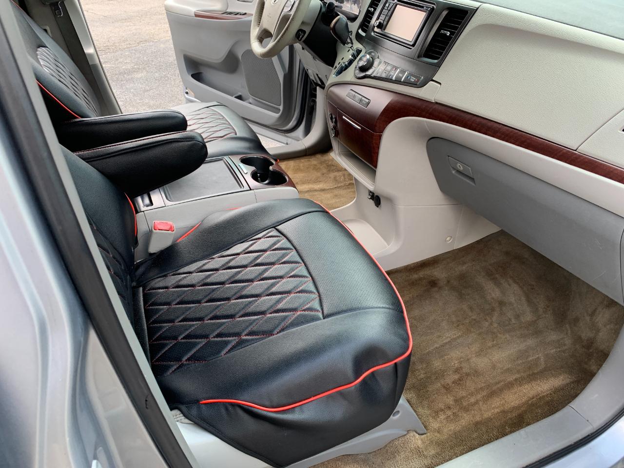 Toyota Sienna XLE FWD 8-Passenger V6 2014