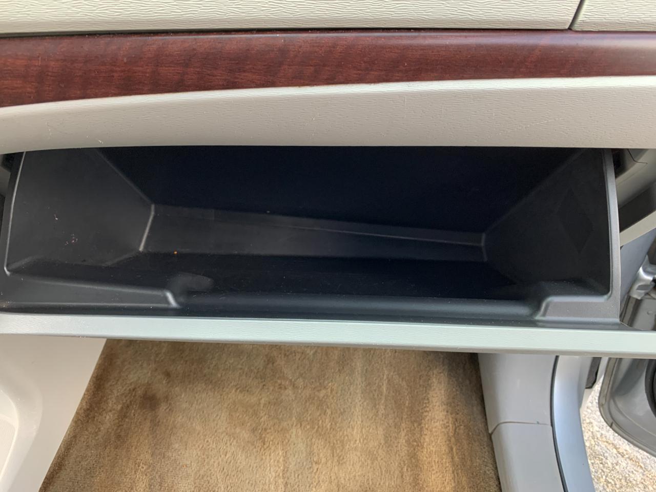 Toyota Sienna XLE FWD 8-Passenger V6 2014