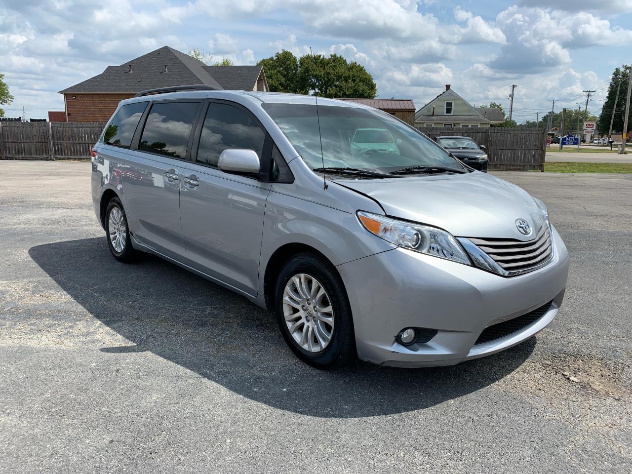 Toyota Sienna XLE FWD 8-Passenger V6 2014