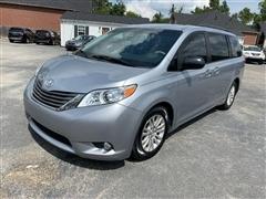 2014 Toyota Sienna 