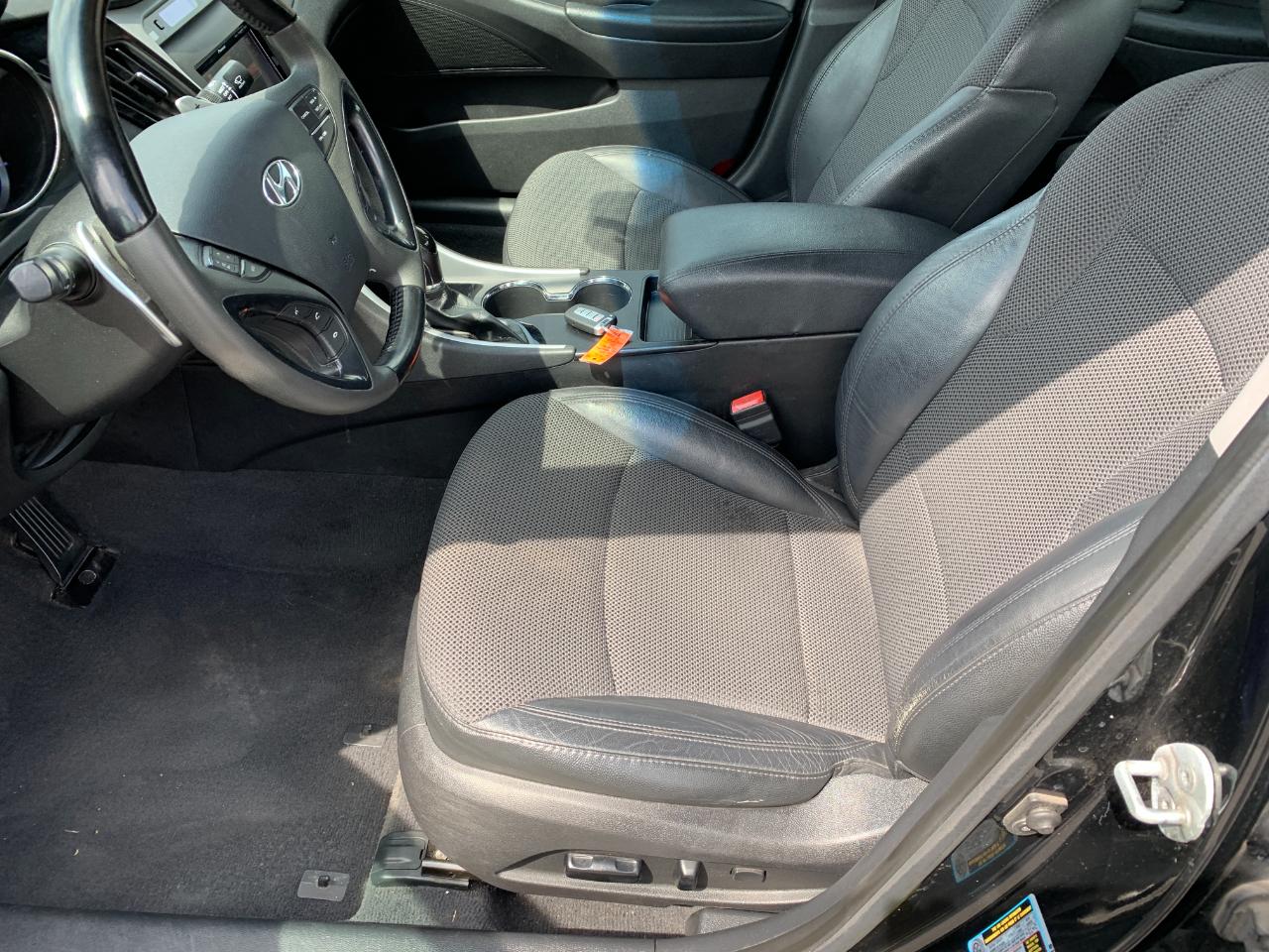 Hyundai Sonata Limited Auto 2012