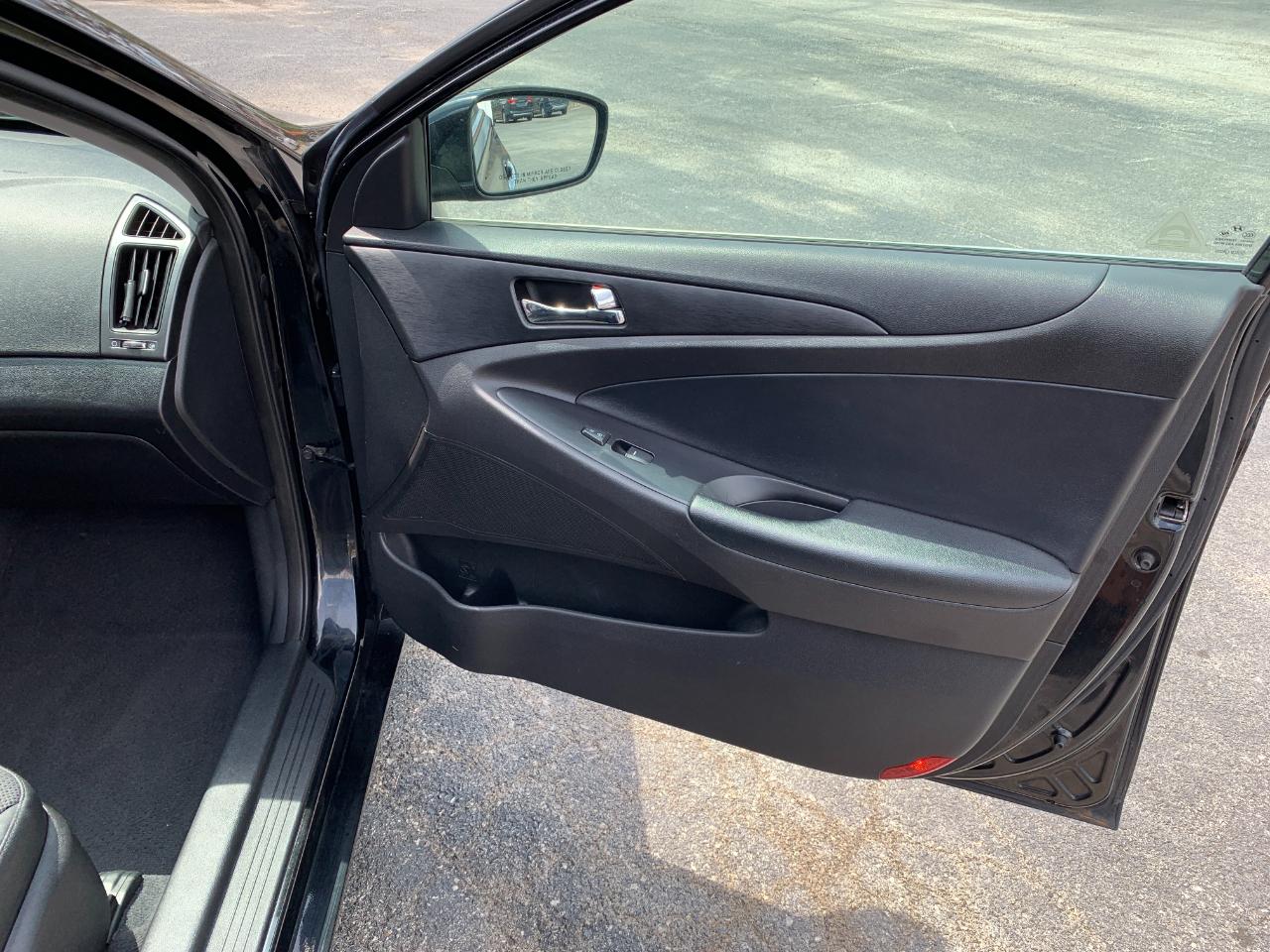 Hyundai Sonata Limited Auto 2012