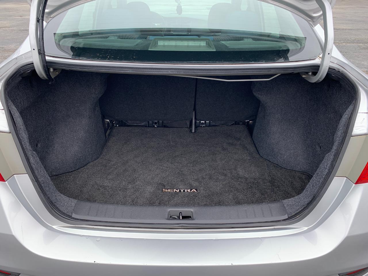 Nissan Sentra S CVT 2019