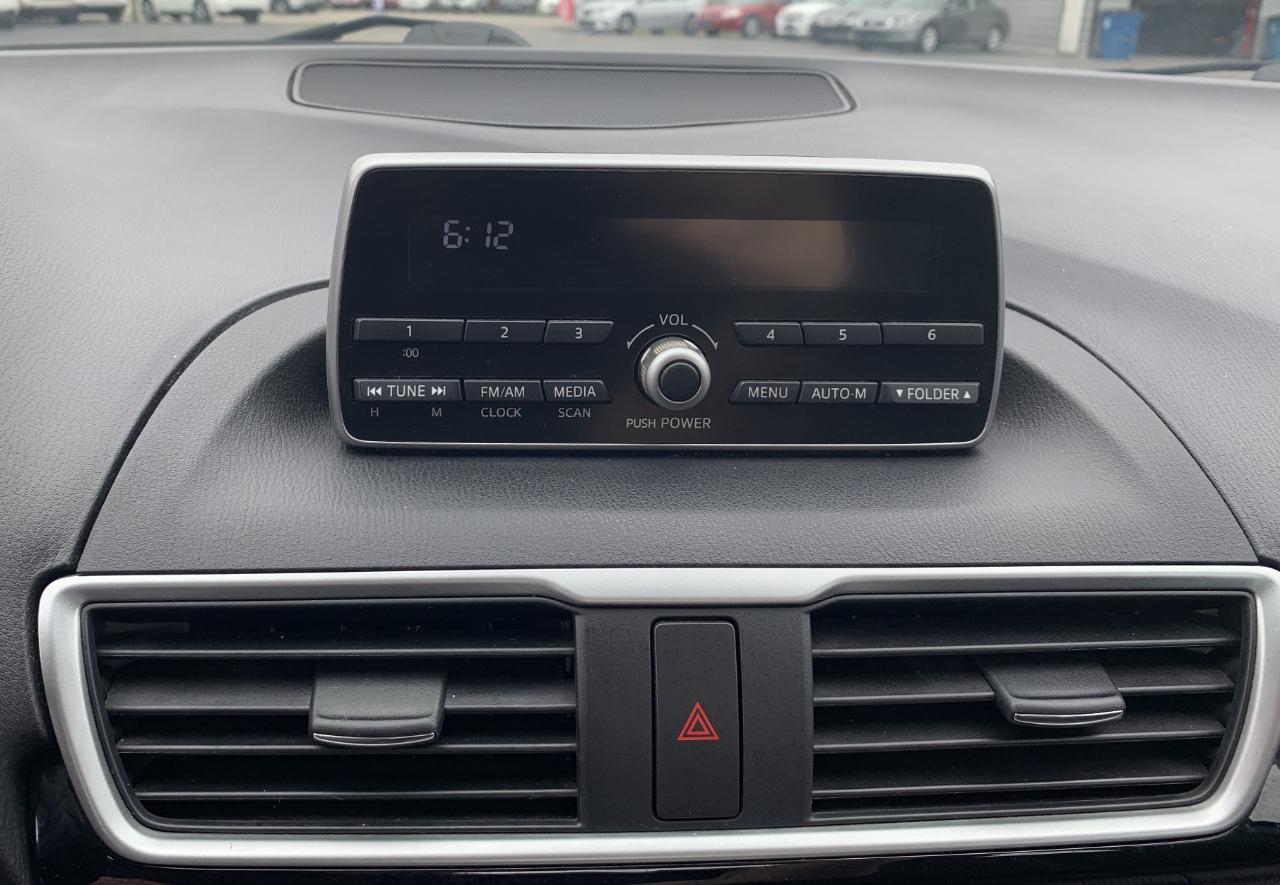 Mazda MAZDA3 i Touring AT 4-Door 2014