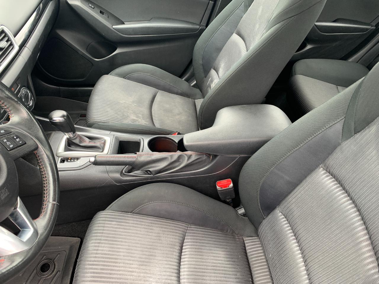 Mazda MAZDA3 i Touring AT 4-Door 2014
