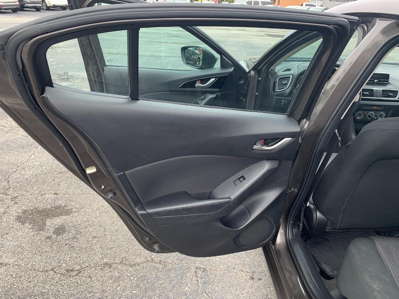 Mazda MAZDA3 i Touring AT 4-Door 2014