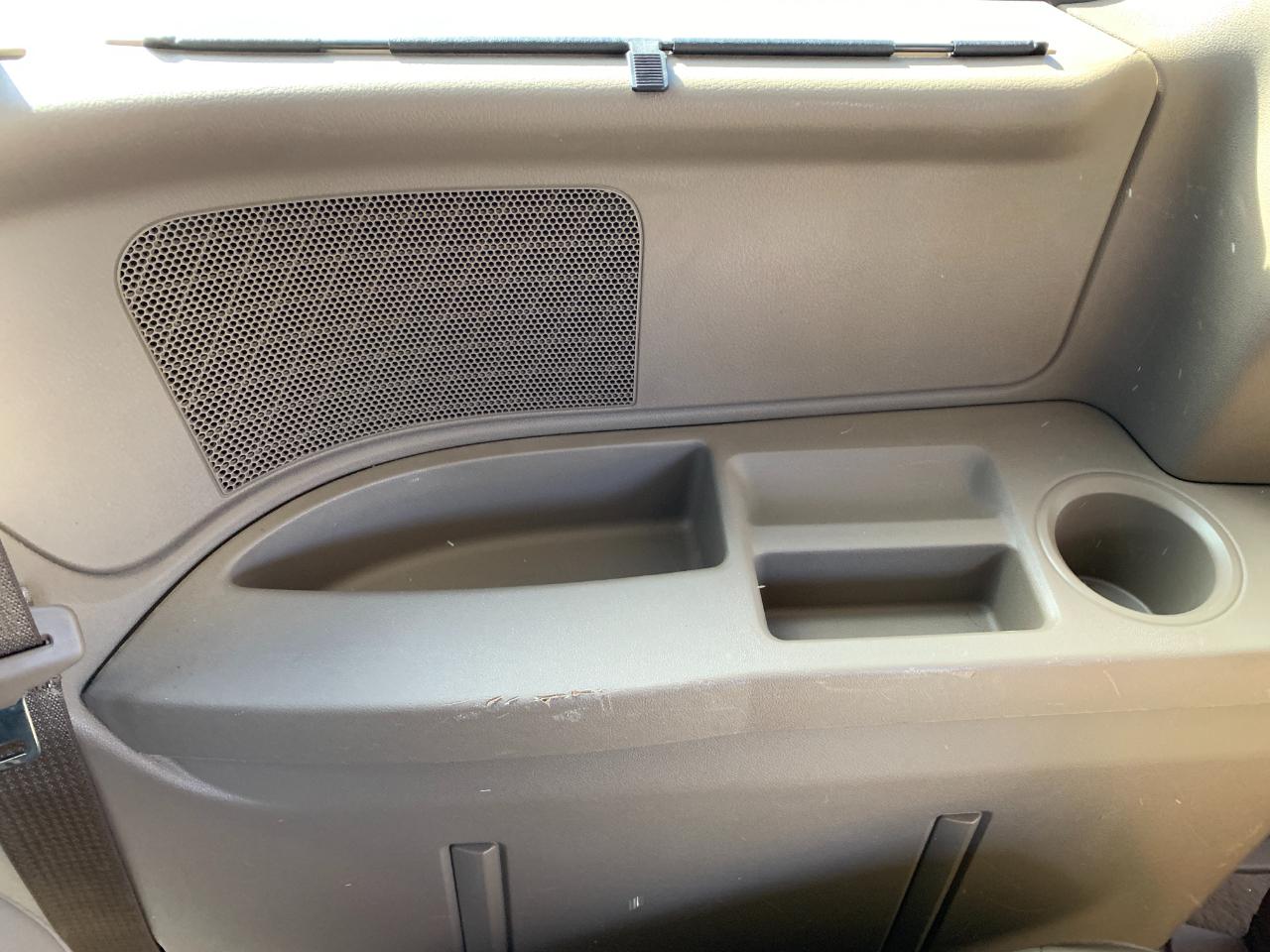 Chrysler Town & Country Limited 2011