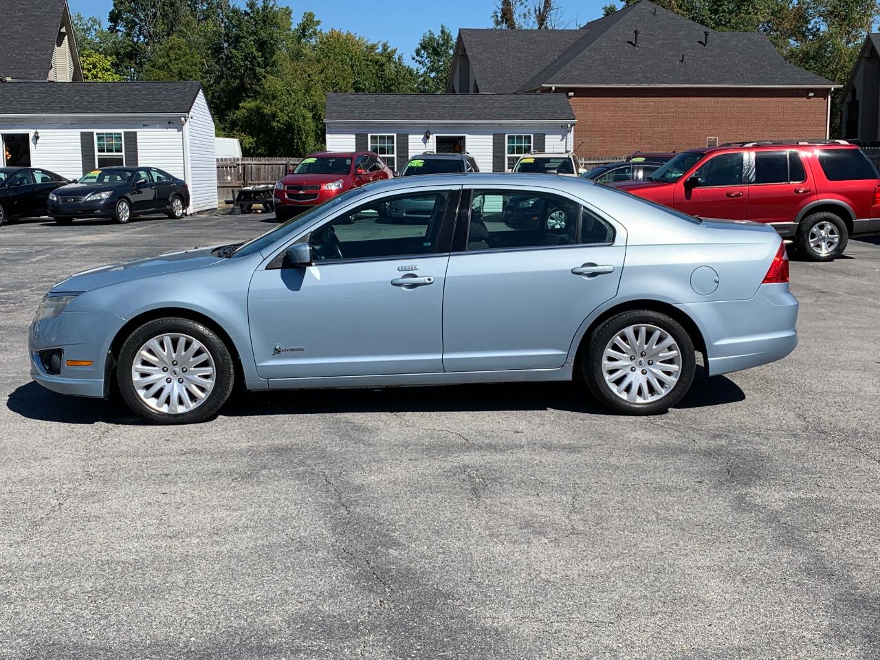 Ford Fusion Hybrid Sedan 2010