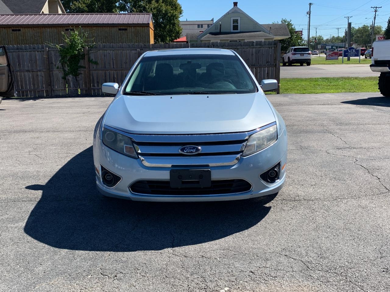 Ford Fusion Hybrid Sedan 2010