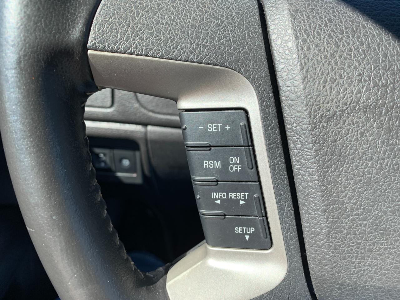 Ford Fusion Hybrid Sedan 2010