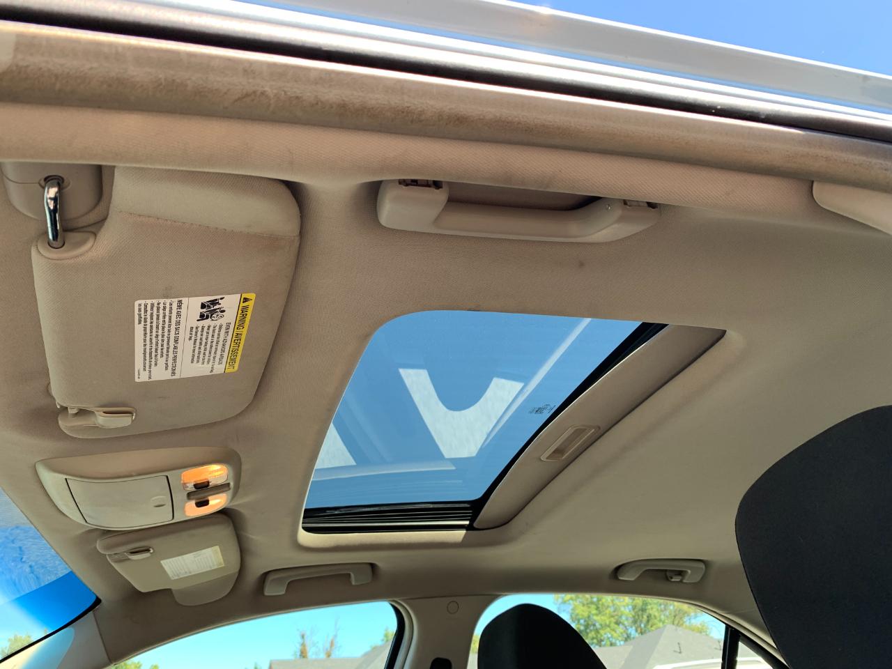 Ford Fusion Hybrid Sedan 2010