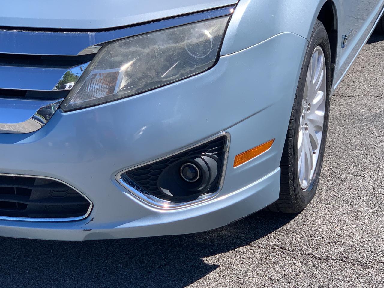 Ford Fusion Hybrid Sedan 2010