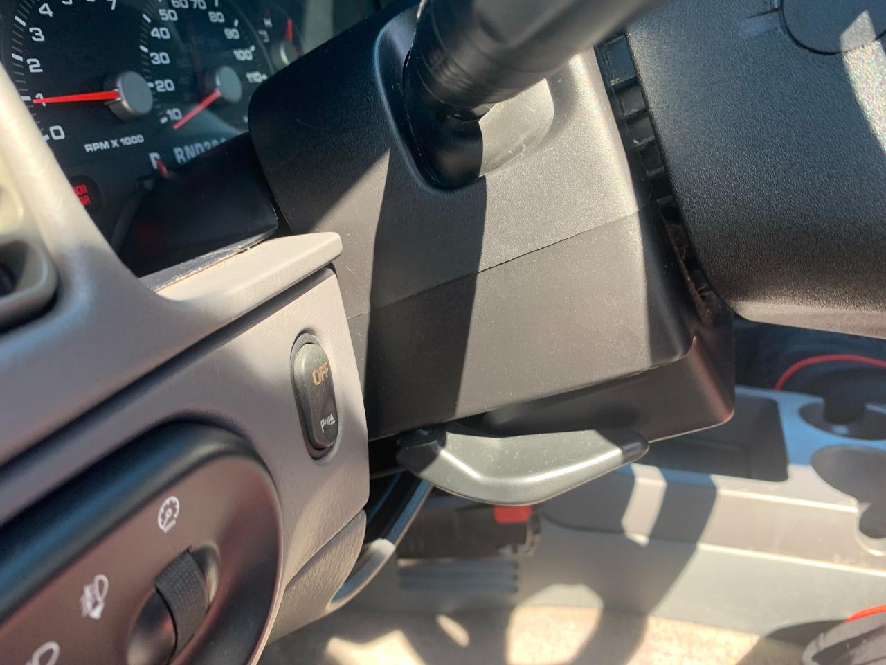 Ford Explorer XLT 4.6L 4WD 2004