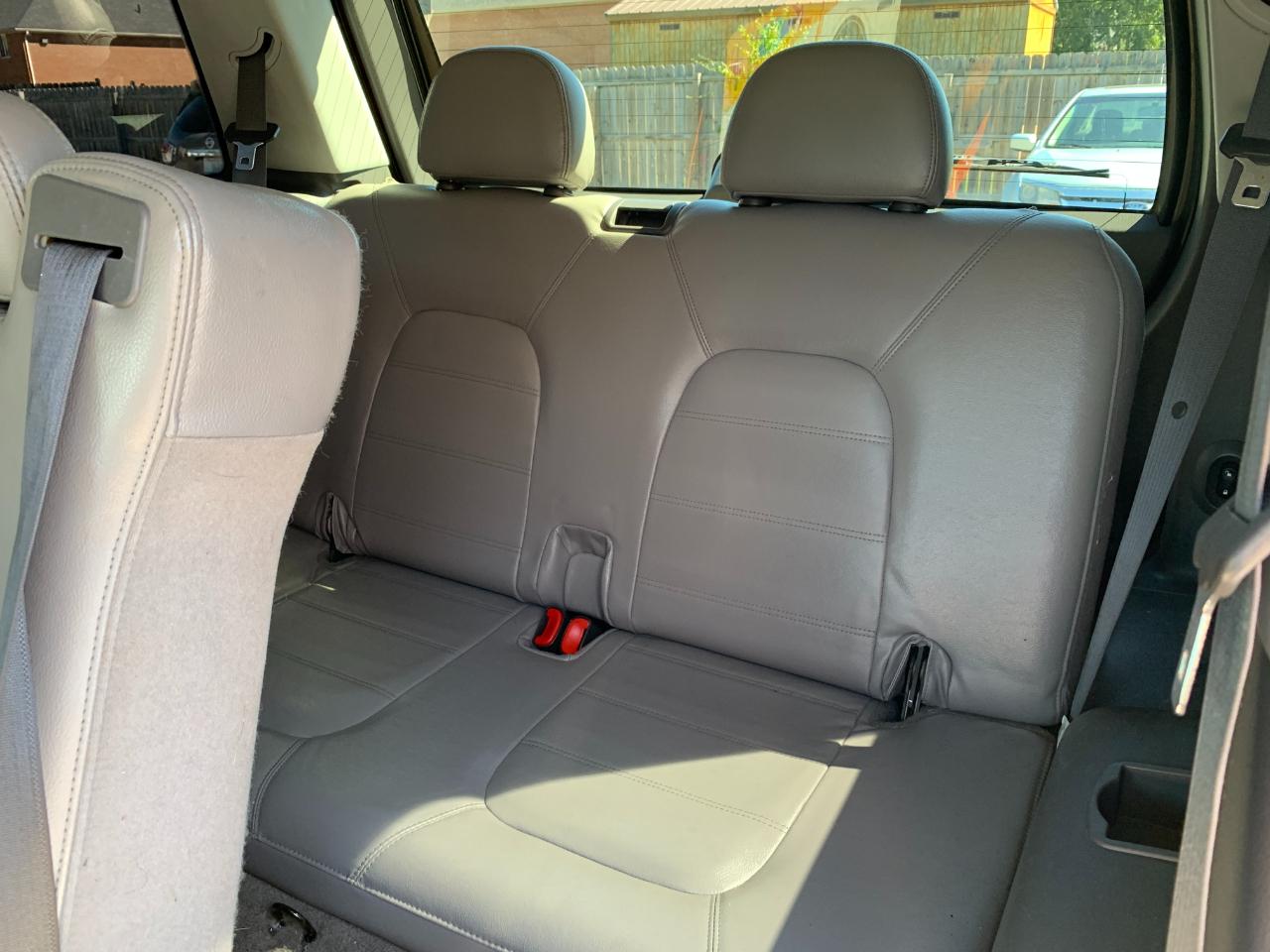 Ford Explorer XLT 4.6L 4WD 2004
