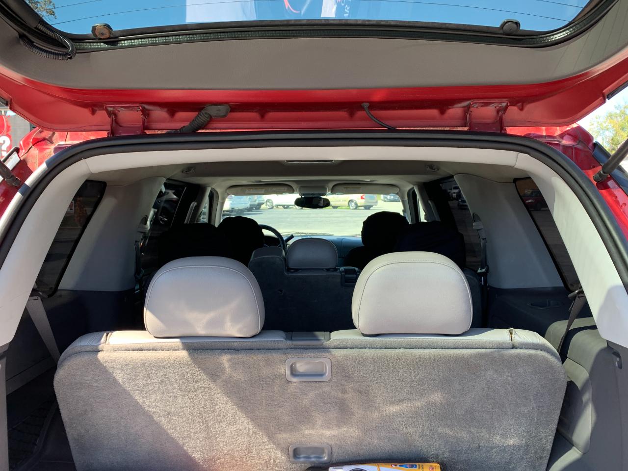 Ford Explorer XLT 4.6L 4WD 2004