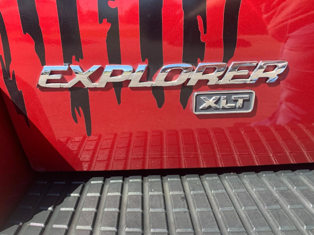 Ford Explorer XLT 4.6L 4WD 2004