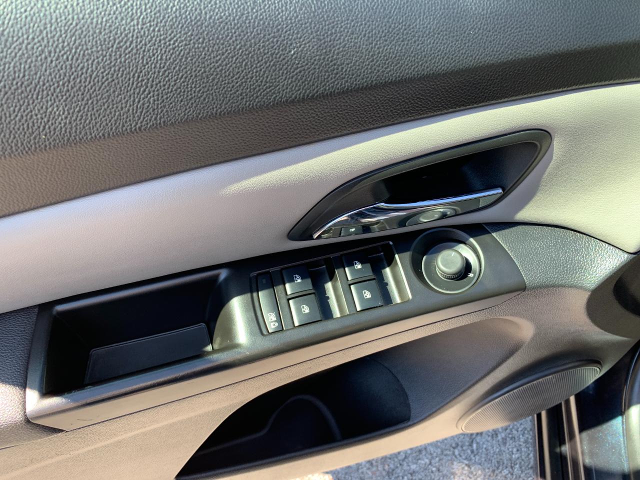 Chevrolet Cruze LS Auto 2014