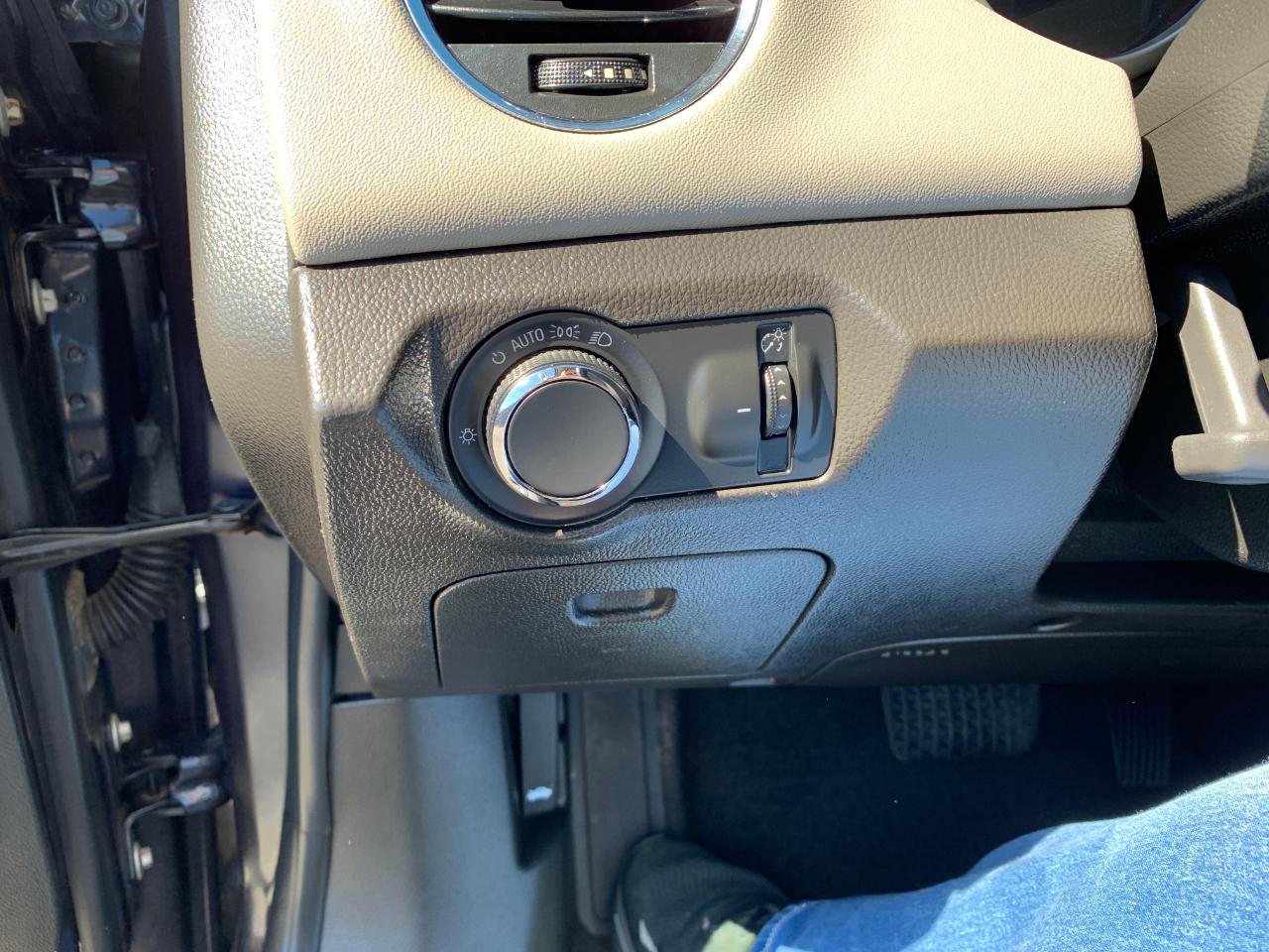 Chevrolet Cruze LS Auto 2014
