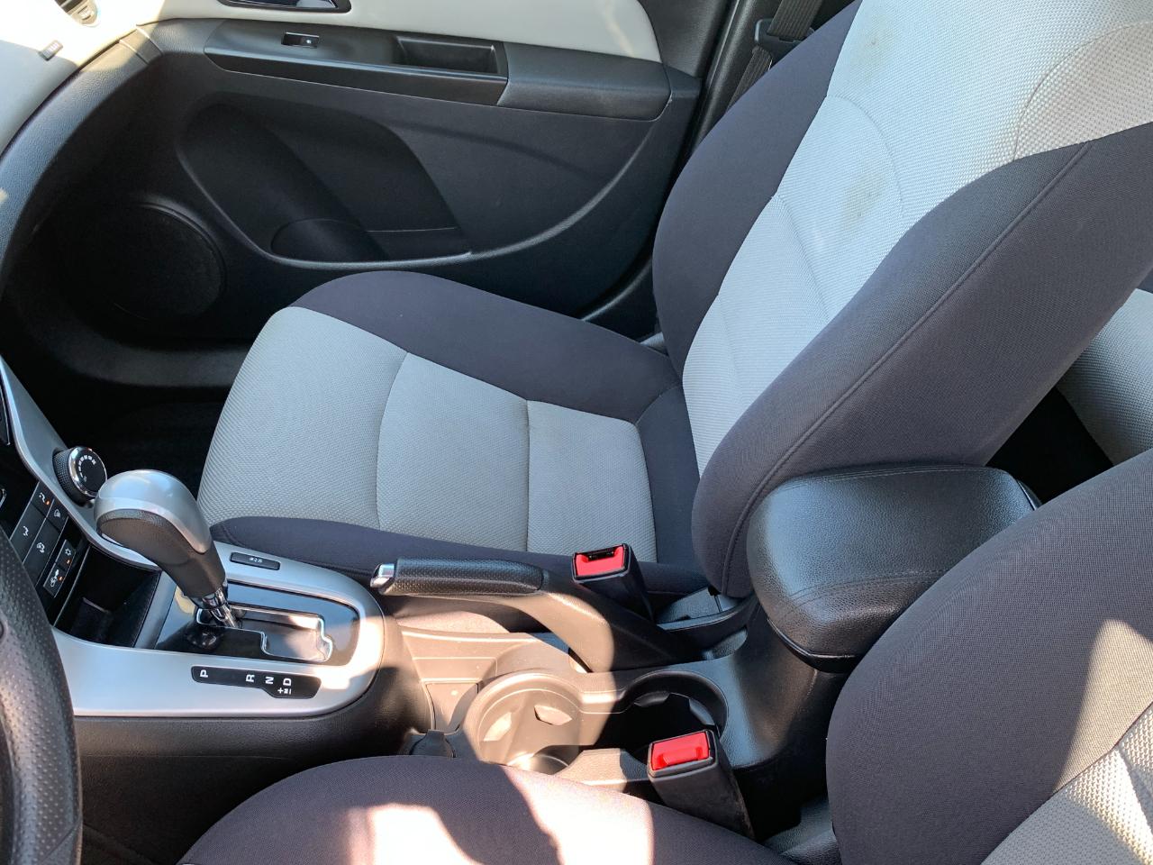 Chevrolet Cruze LS Auto 2014