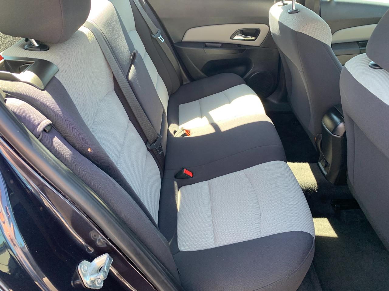 Chevrolet Cruze LS Auto 2014