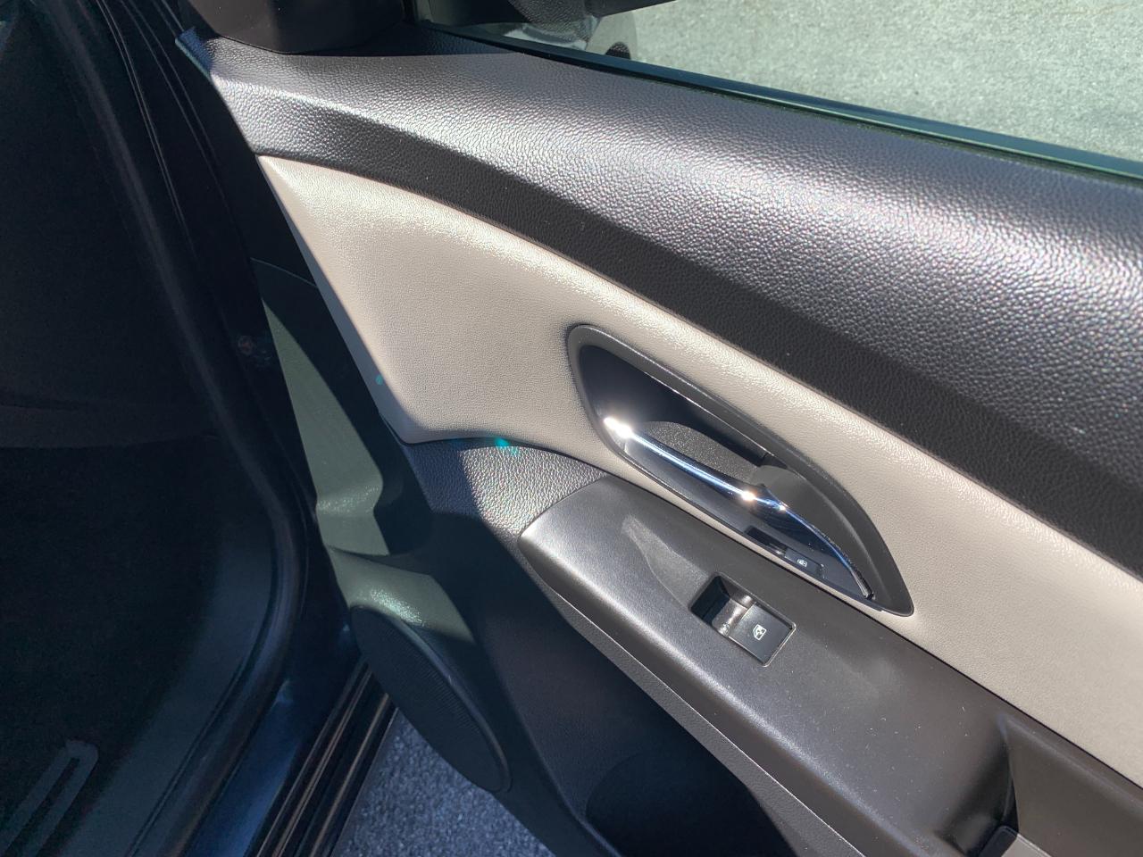 Chevrolet Cruze LS Auto 2014