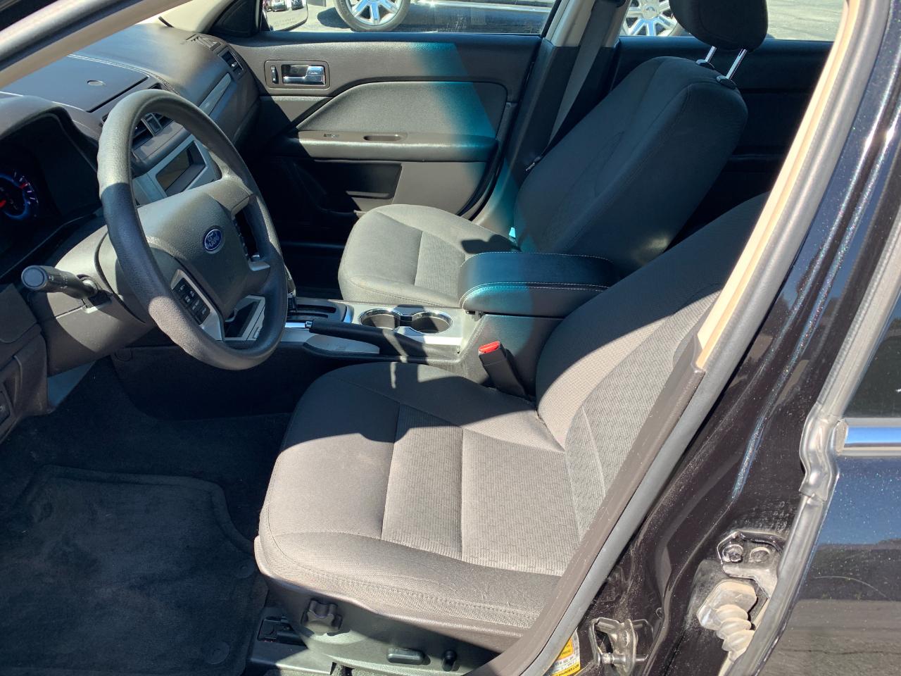 Ford Fusion I4 SE 2011