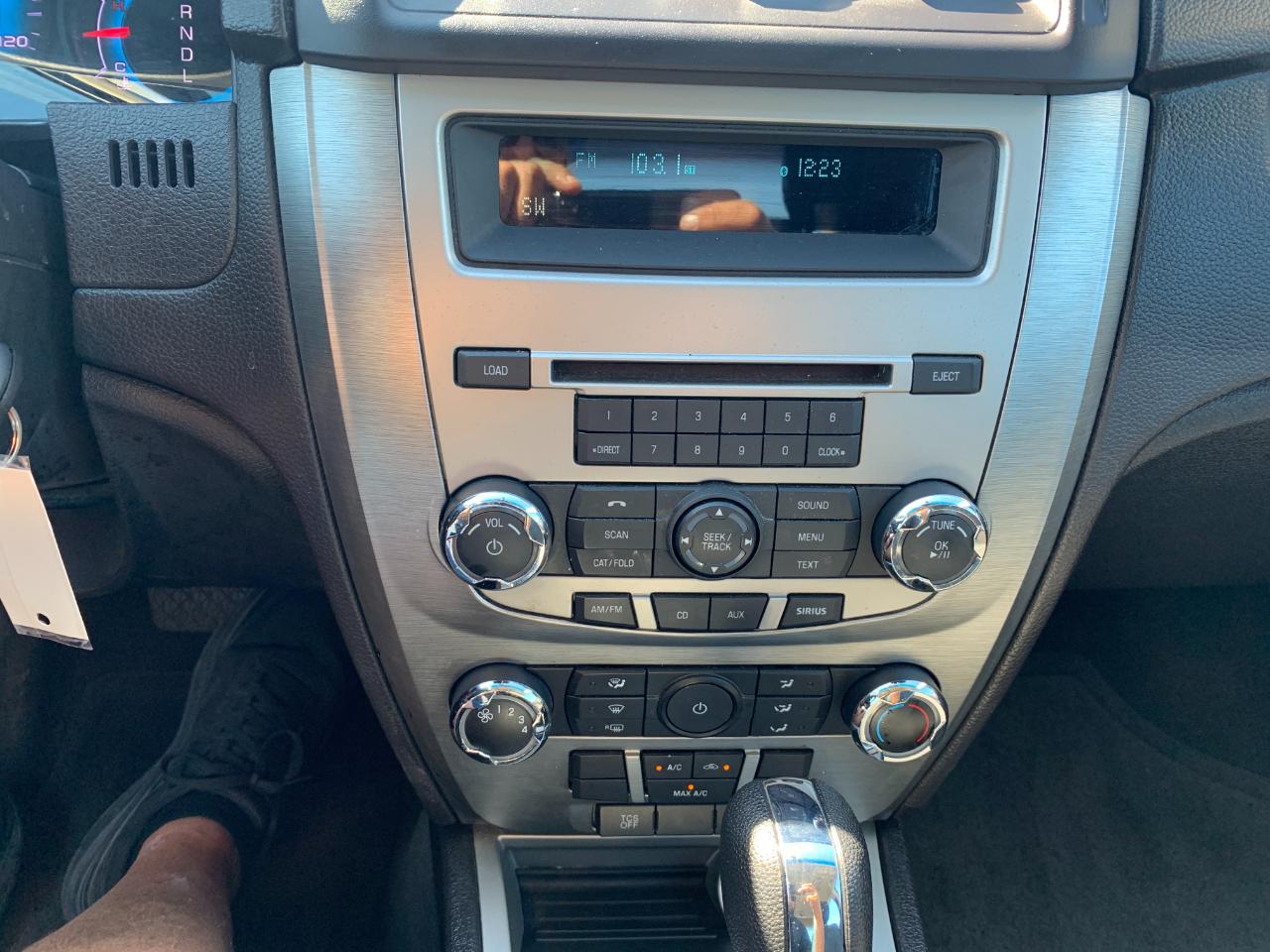 Ford Fusion I4 SE 2011