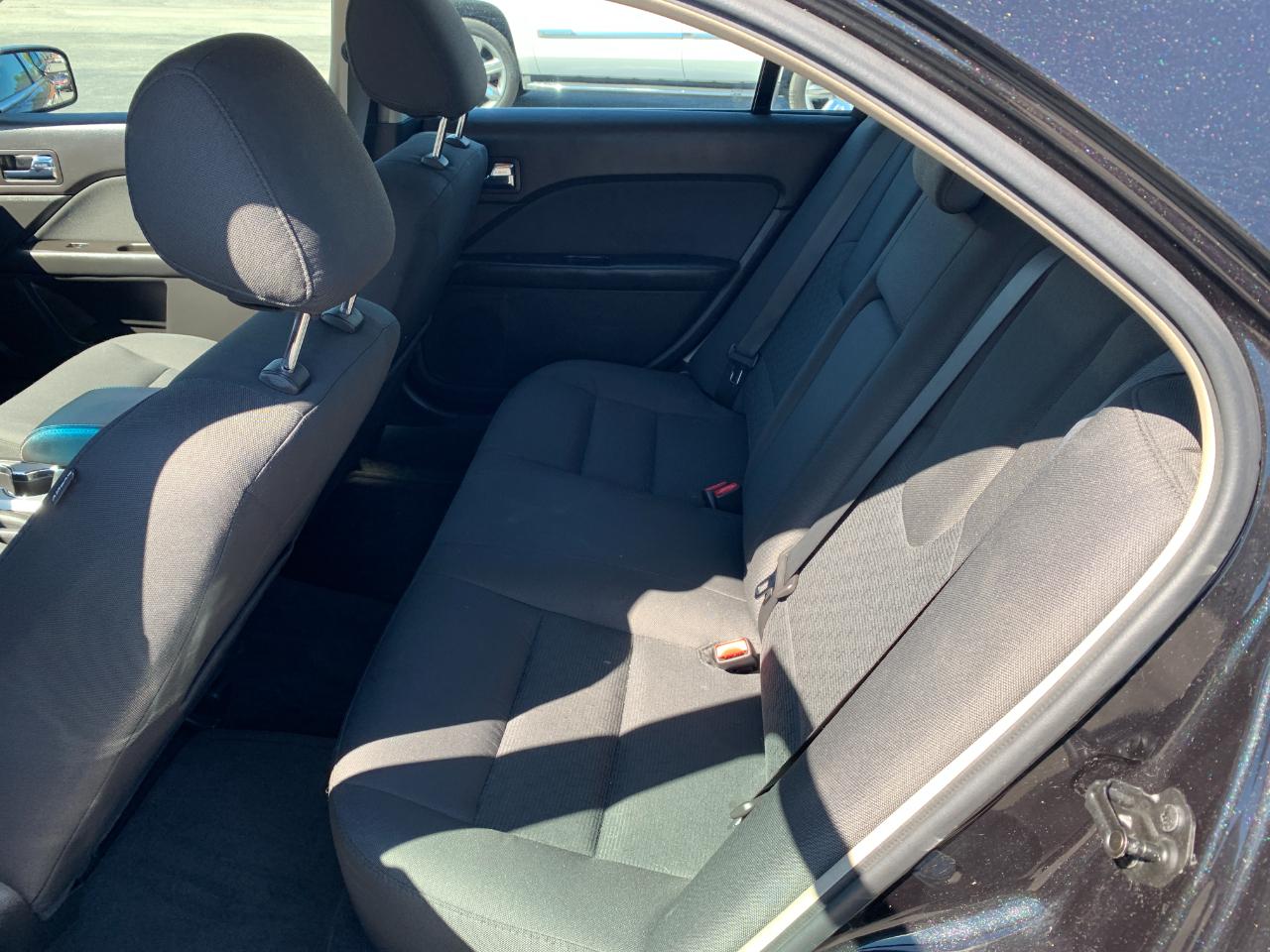 Ford Fusion I4 SE 2011
