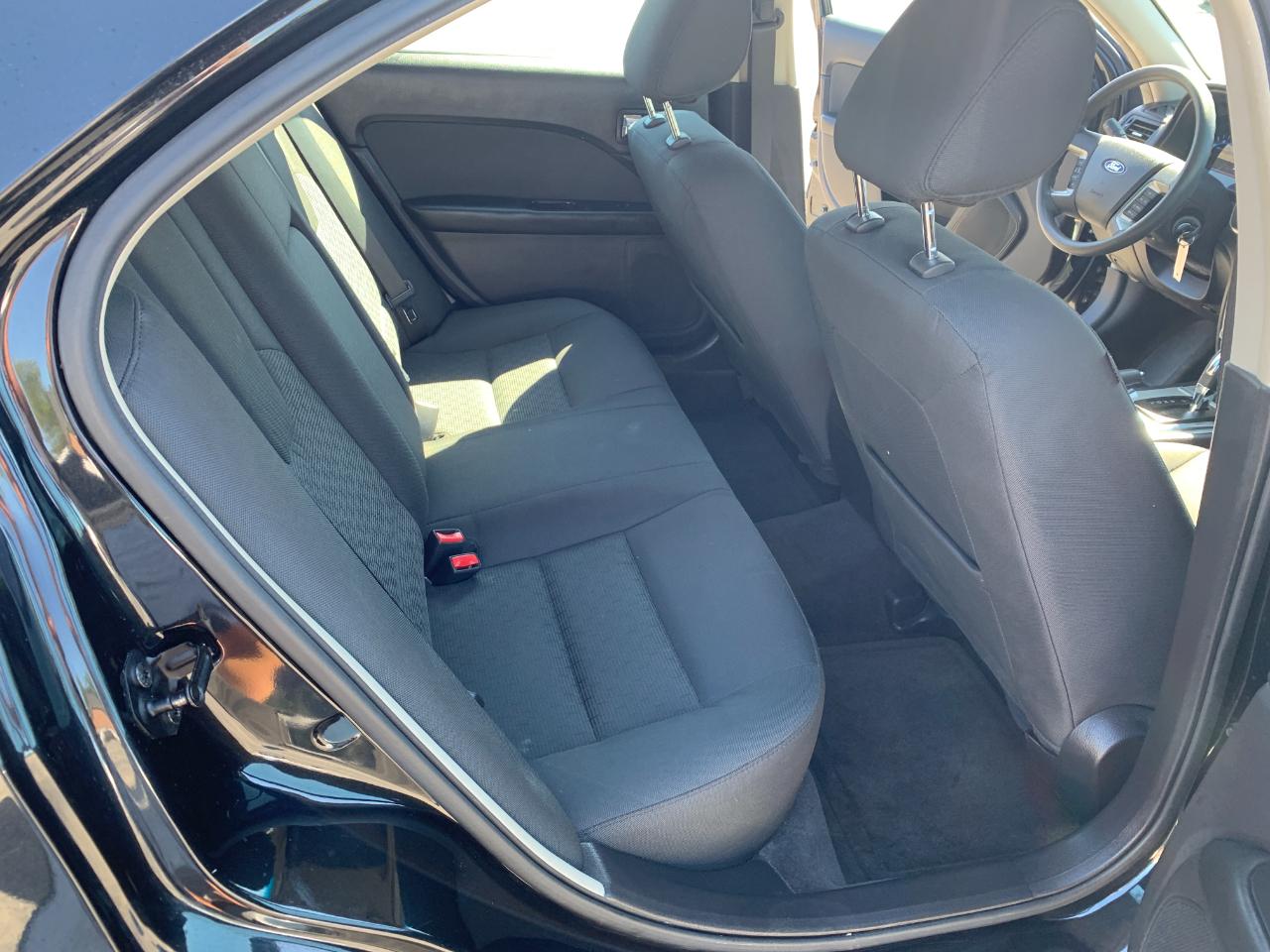 Ford Fusion I4 SE 2011