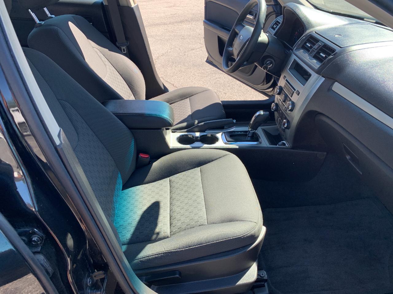 Ford Fusion I4 SE 2011