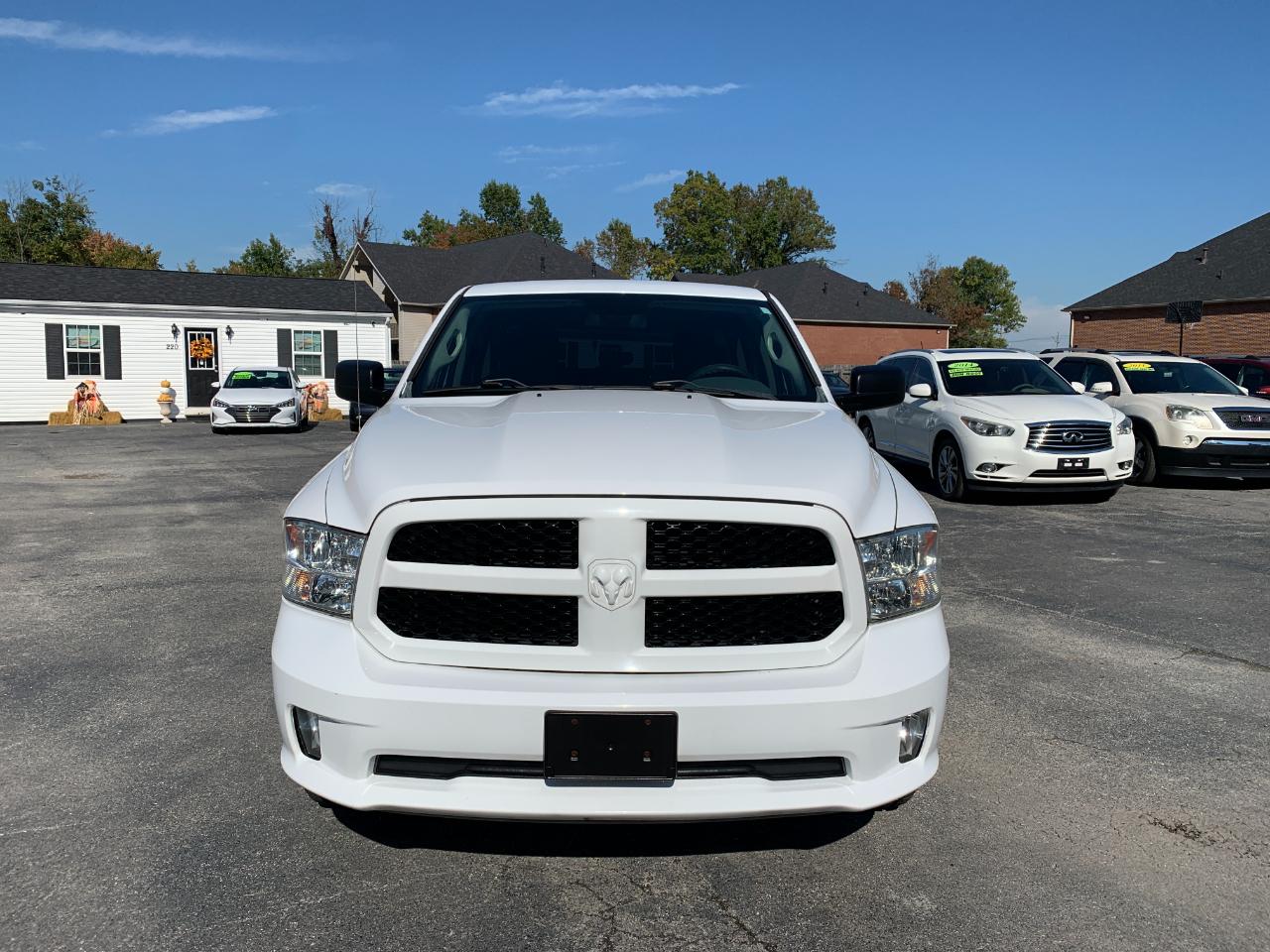 RAM 1500 Tradesman Crew Cab SWB 4WD 2015