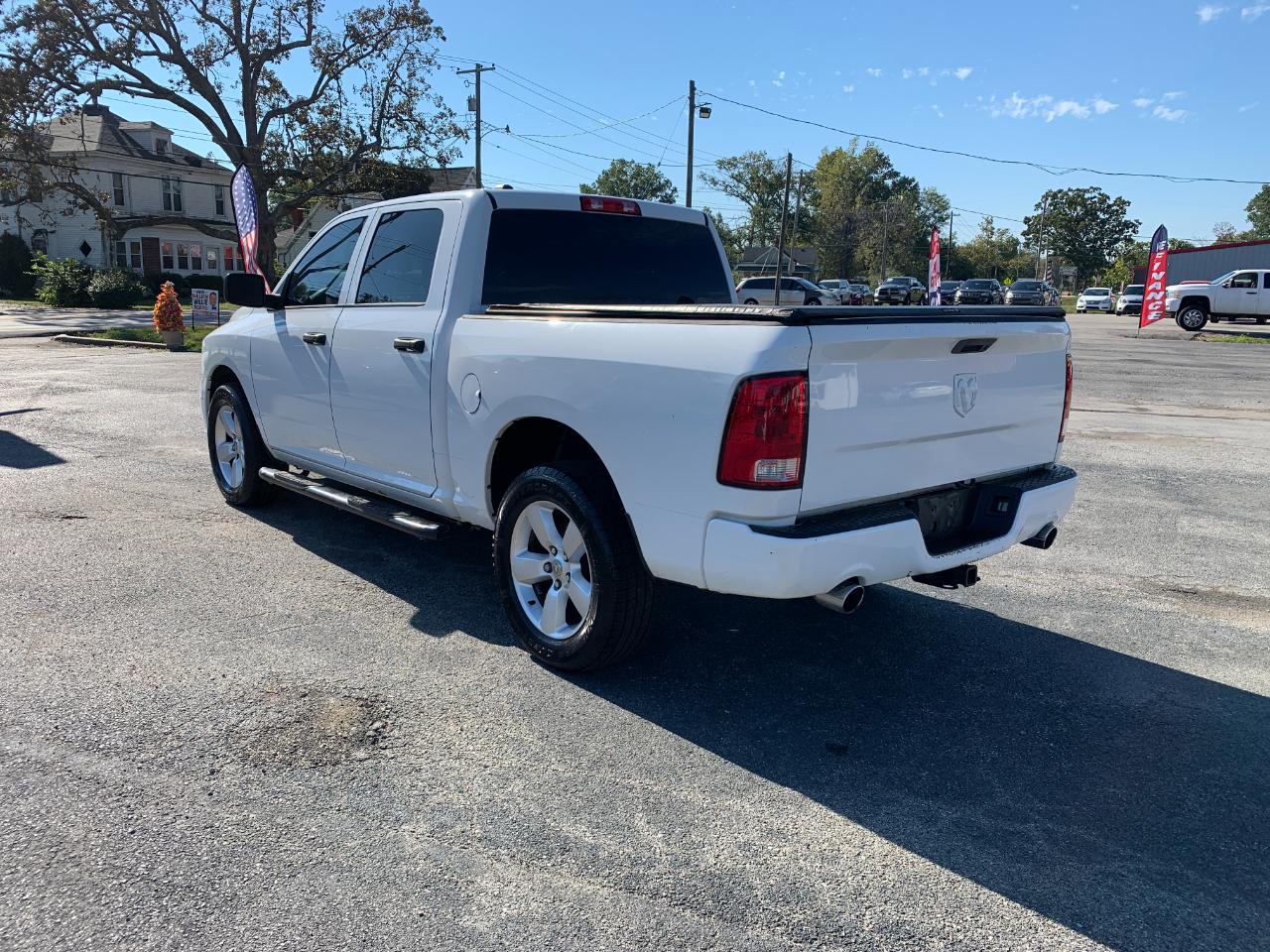 RAM 1500 Tradesman Crew Cab SWB 4WD 2015