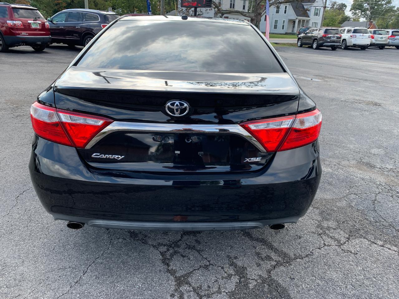 Toyota Camry XLE V6 2015