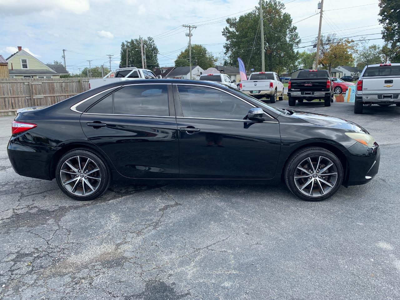 Toyota Camry XLE V6 2015