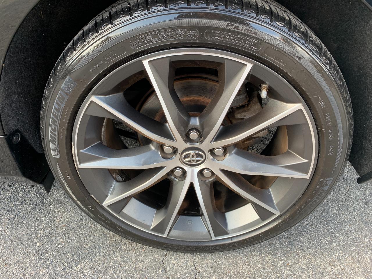 Toyota Camry XLE V6 2015