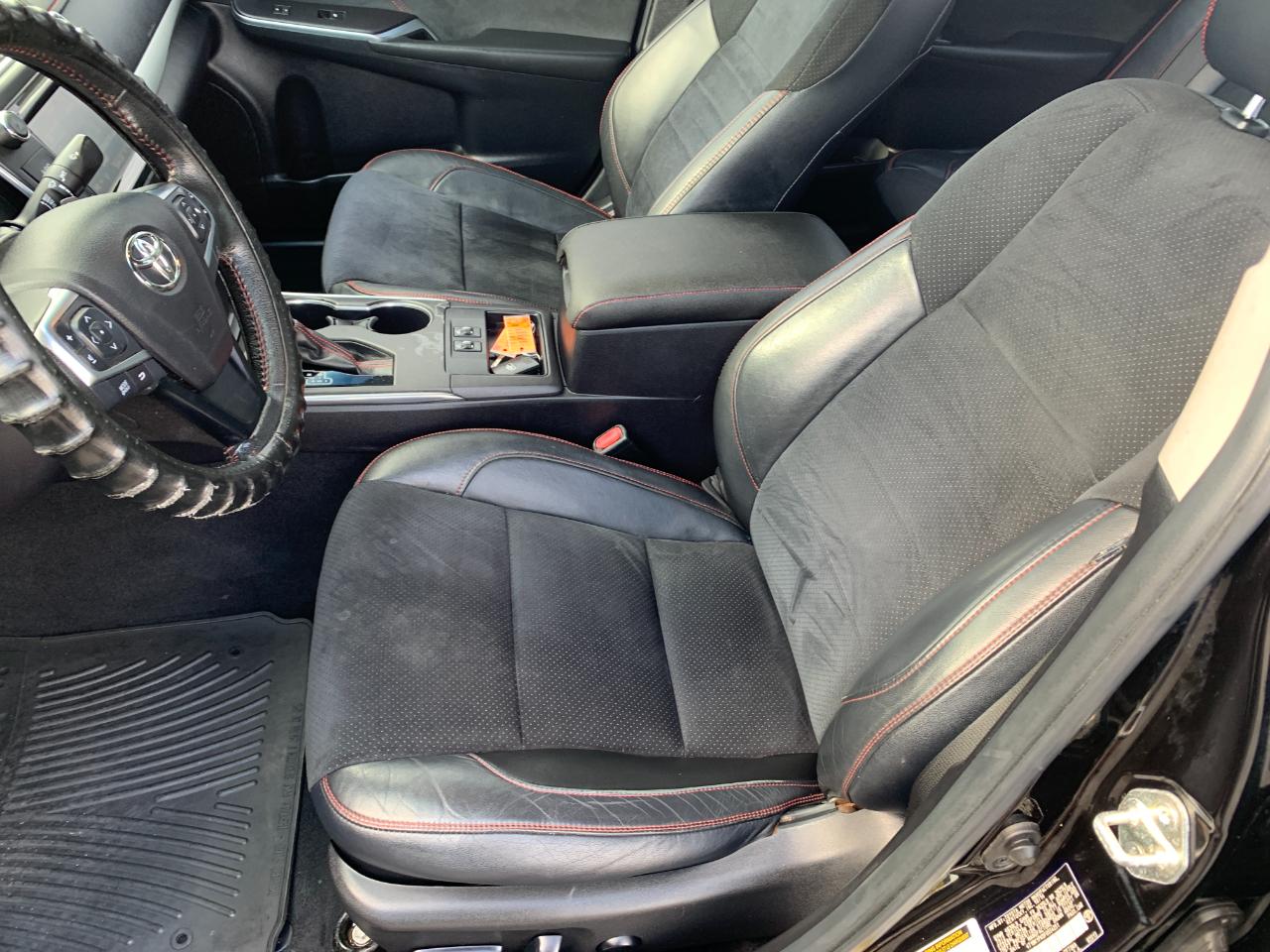 Toyota Camry XLE V6 2015