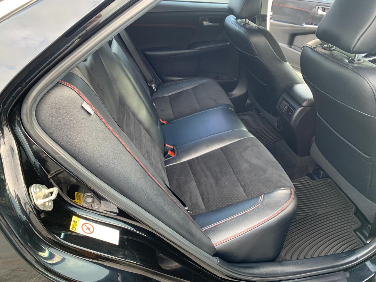 Toyota Camry XLE V6 2015