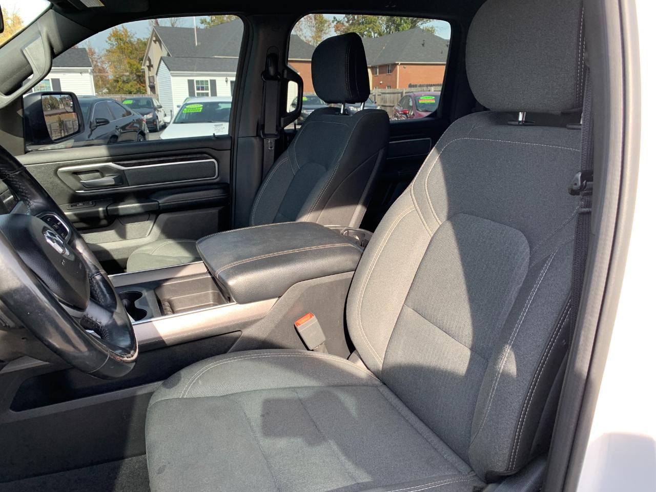 RAM 1500 Big Horn Crew Cab SWB 4WD 2019