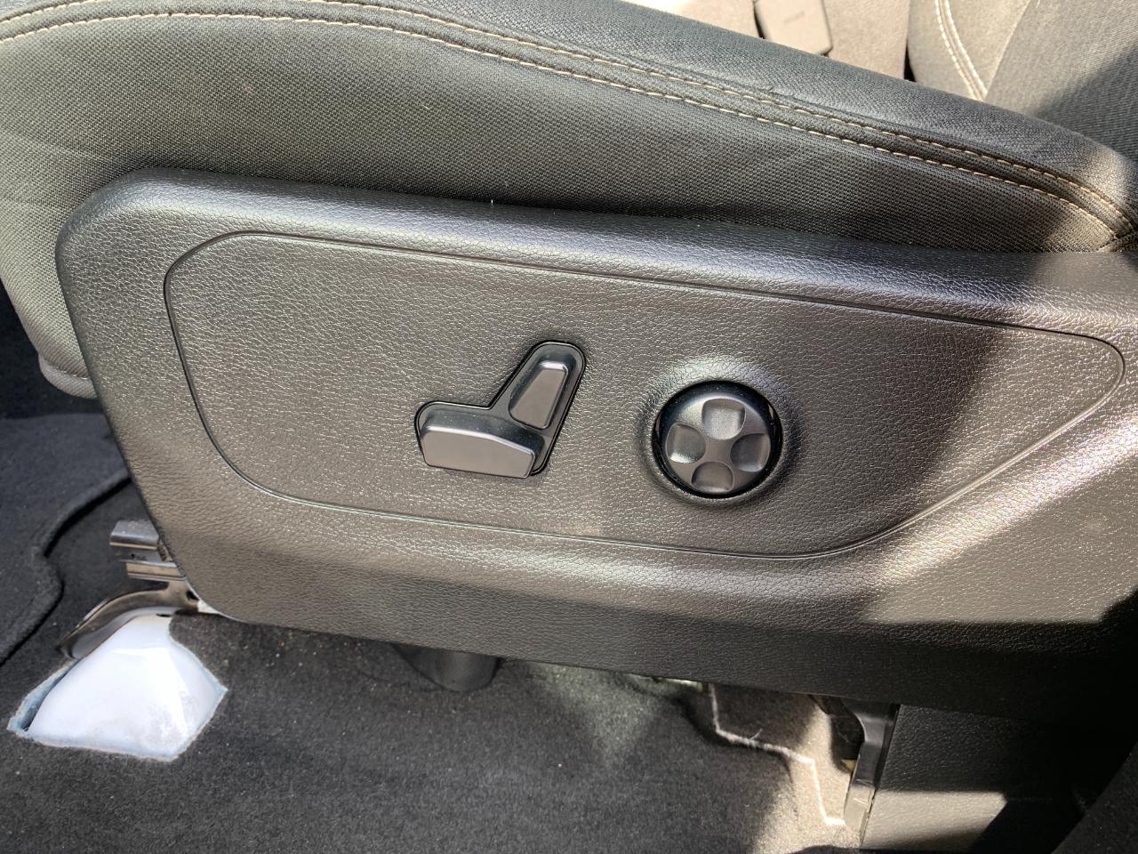 RAM 1500 Big Horn Crew Cab SWB 4WD 2019
