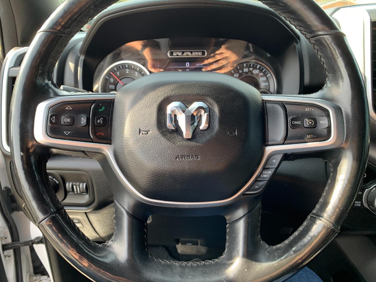 RAM 1500 Big Horn Crew Cab SWB 4WD 2019