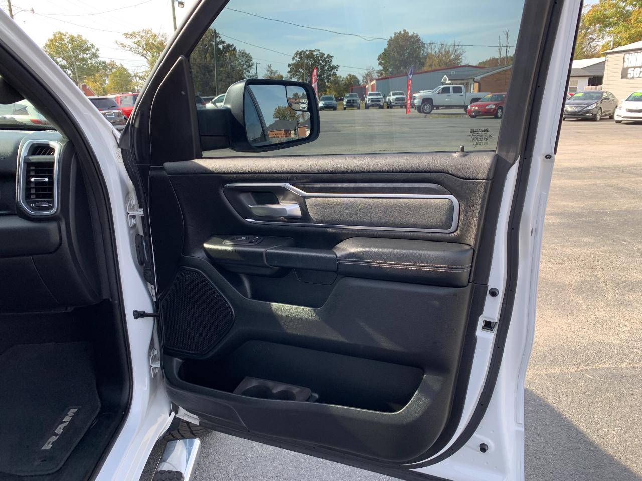RAM 1500 Big Horn Crew Cab SWB 4WD 2019