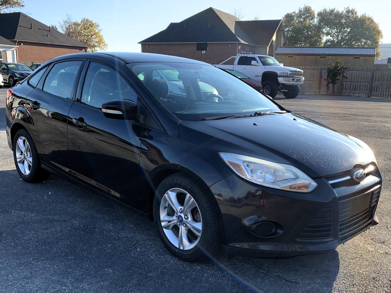Ford Focus SE Sedan 2013