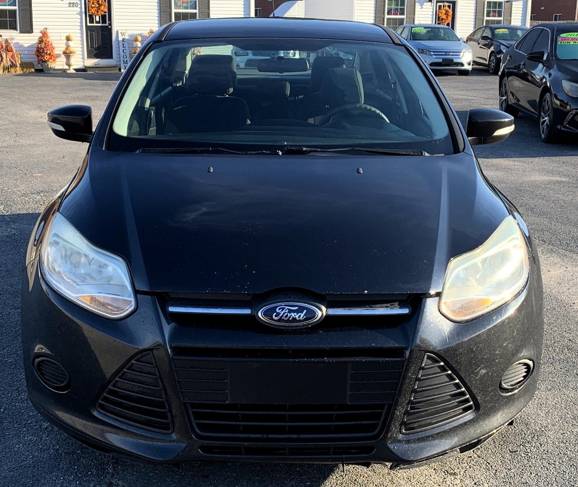 Ford Focus SE Sedan 2013