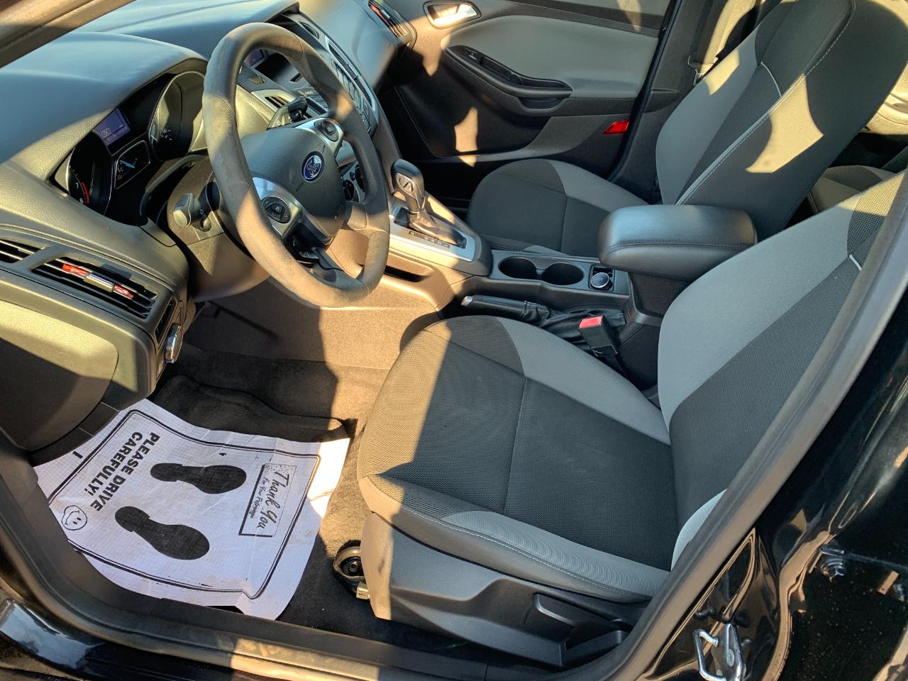 Ford Focus SE Sedan 2013