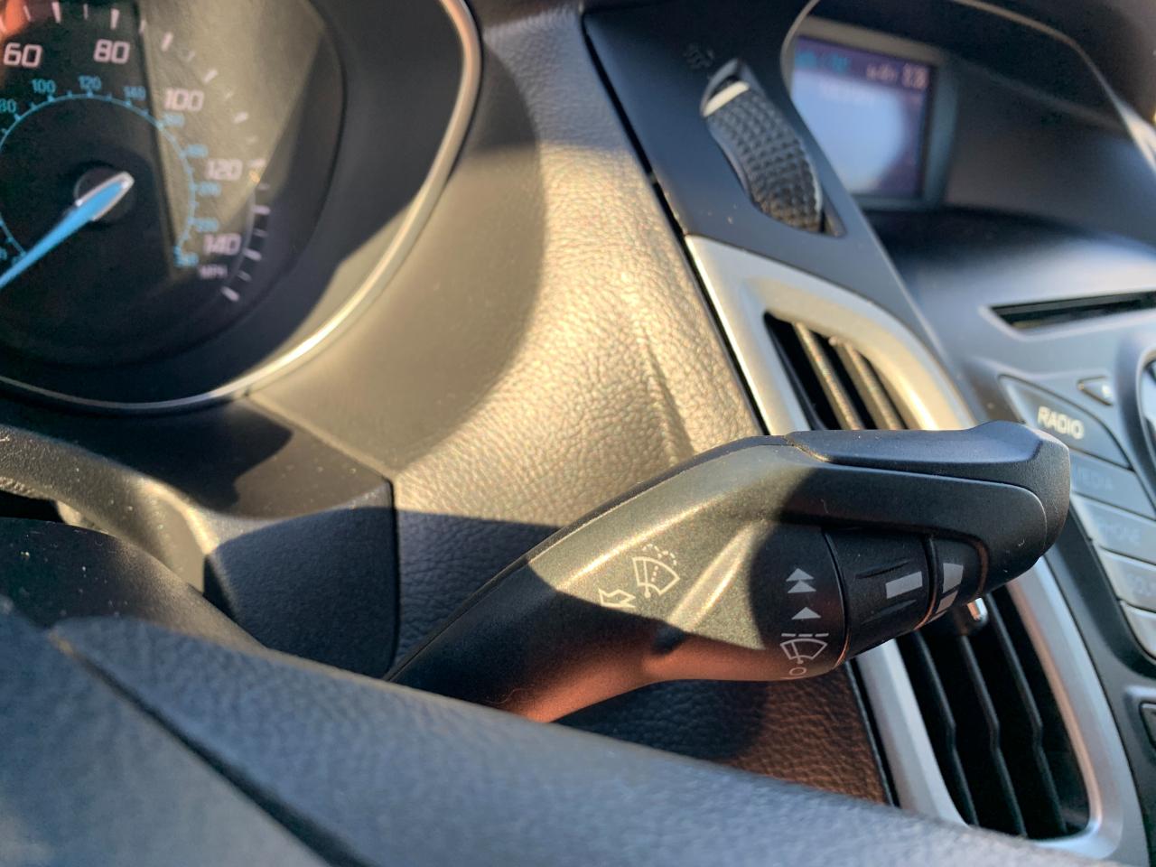 Ford Focus SE Sedan 2013